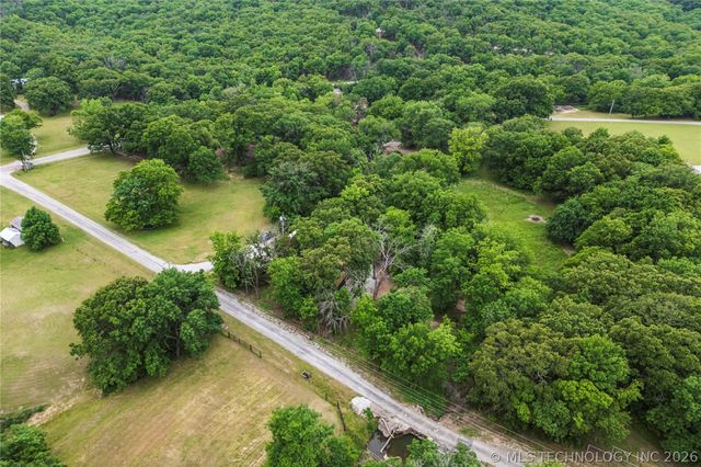 71 County Road 3009, Bartlesville, OK 74003