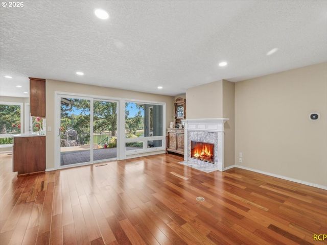 20415 Ne INTERLACHEN Ln, Fairview, OR 97024