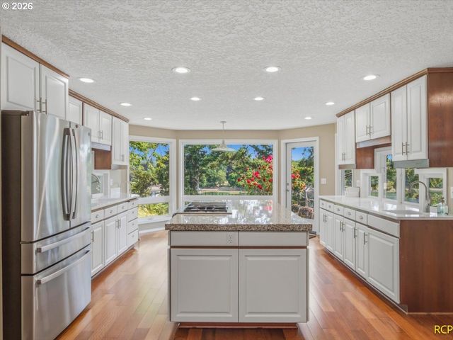 20415 Ne INTERLACHEN Ln, Fairview, OR 97024