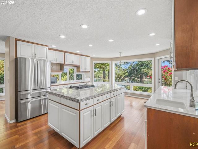 20415 Ne INTERLACHEN Ln, Fairview, OR 97024