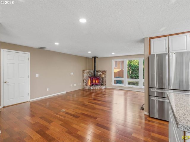 20415 Ne INTERLACHEN Ln, Fairview, OR 97024