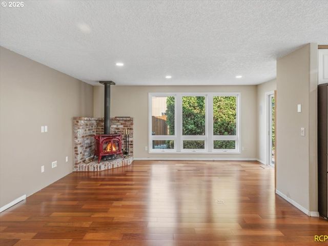 20415 Ne INTERLACHEN Ln, Fairview, OR 97024