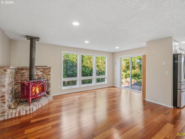 20415 Ne INTERLACHEN Ln, Fairview, OR 97024
