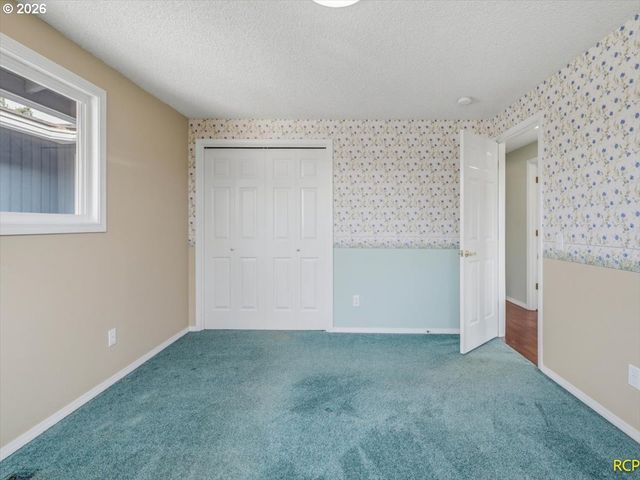 20415 Ne INTERLACHEN Ln, Fairview, OR 97024