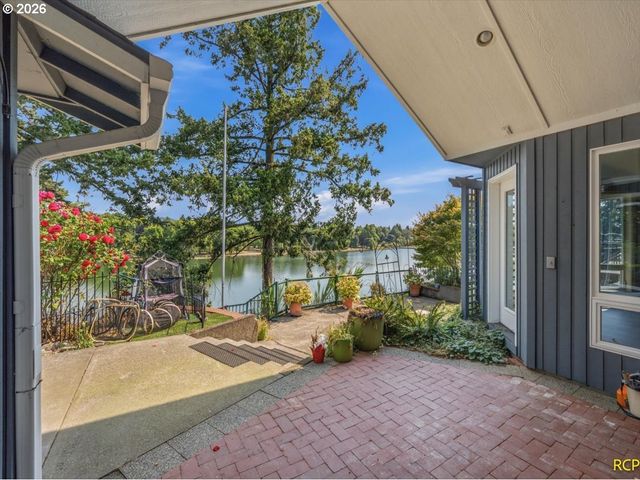 20415 Ne INTERLACHEN Ln, Fairview, OR 97024
