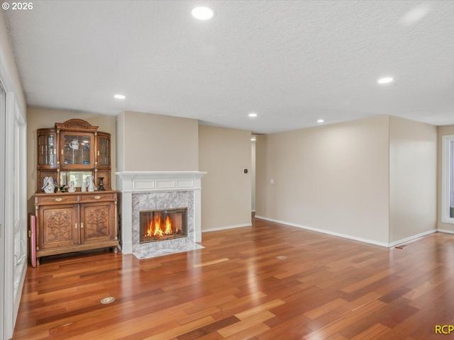 20415 Ne INTERLACHEN Ln, Fairview, OR 97024
