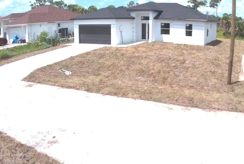 2813 Laura AVE N, Lehigh Acres, FL 33971