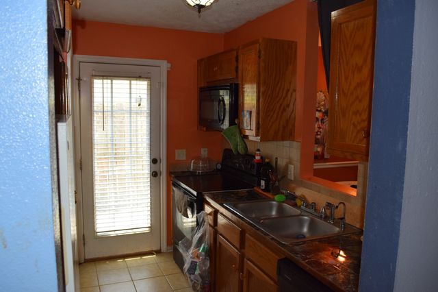 456 Cedar Park Cir, La Vergne, TN 37086