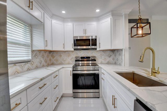 241 Seville K, Delray Beach, FL 33446