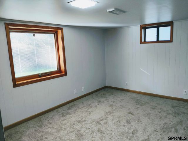 933 Moraine Drive, Lincoln, NE 68510