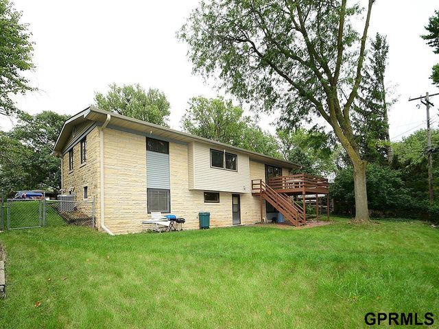 933 Moraine Drive, Lincoln, NE 68510