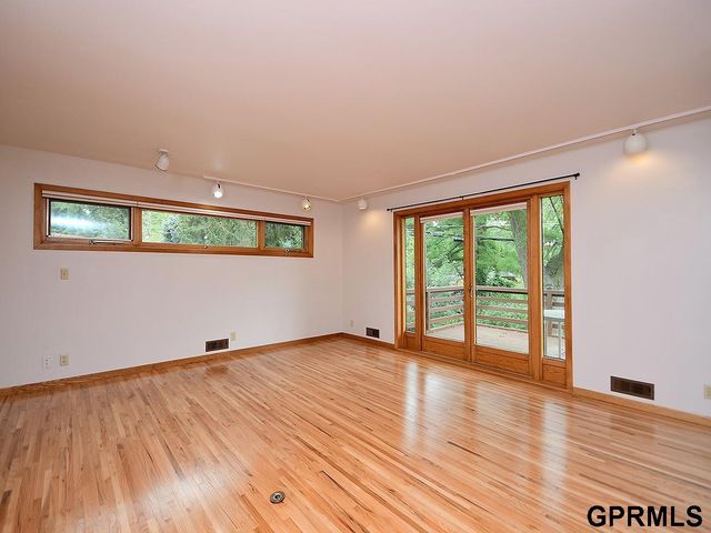 933 Moraine Drive, Lincoln, NE 68510