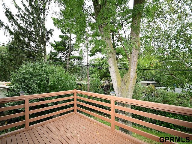 933 Moraine Drive, Lincoln, NE 68510