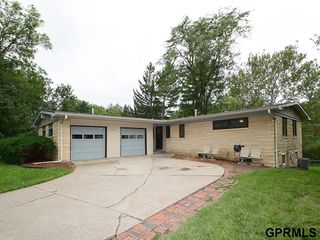933 Moraine Drive, Lincoln, NE 68510