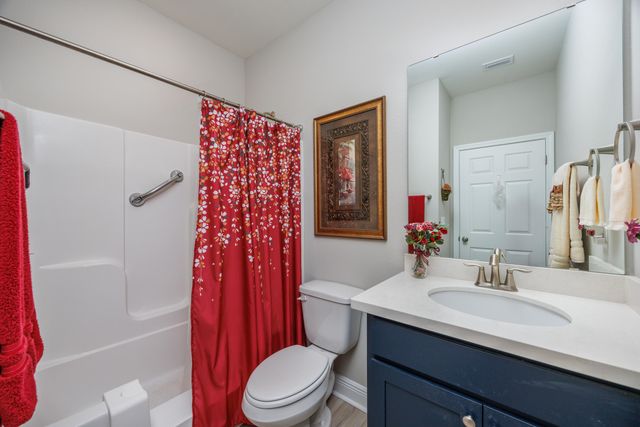 107 Magnolia Landing Drive, Freeport, FL 32439