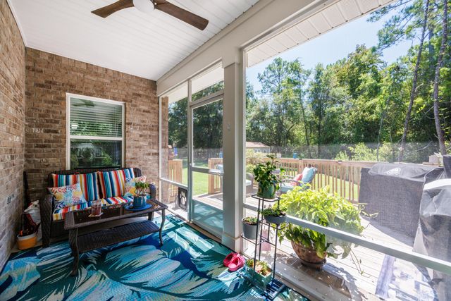 107 Magnolia Landing Drive, Freeport, FL 32439