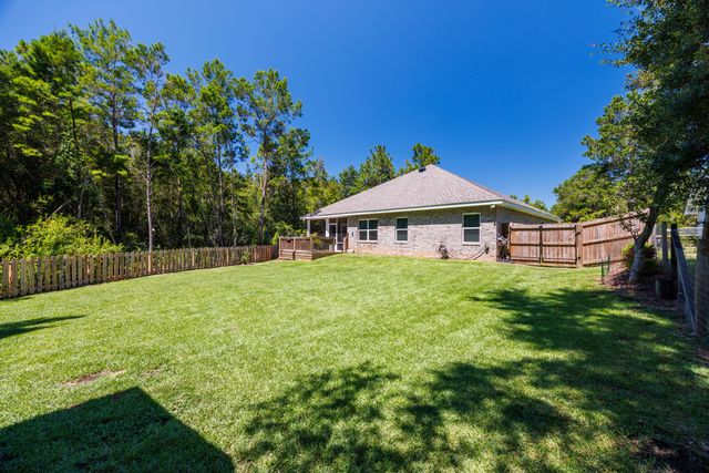 107 Magnolia Landing Drive, Freeport, FL 32439