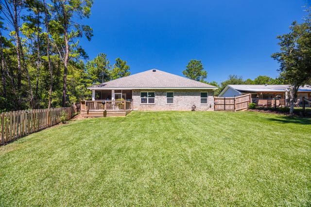 107 Magnolia Landing Drive, Freeport, FL 32439