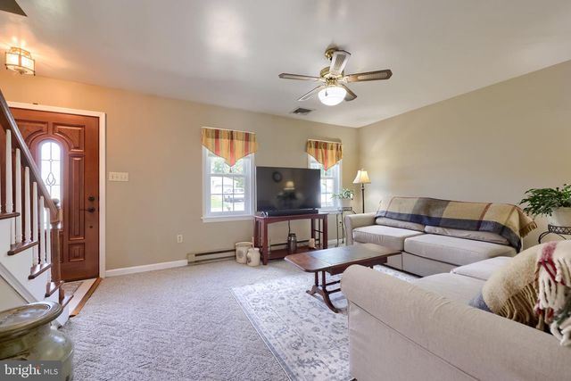 209 YORKSHIRE WAY, Mountville, PA 17554