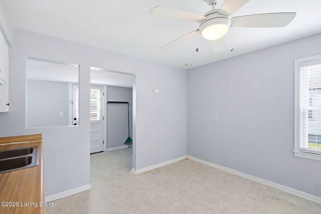 1047 Seelbach Ave, Louisville, KY 40215