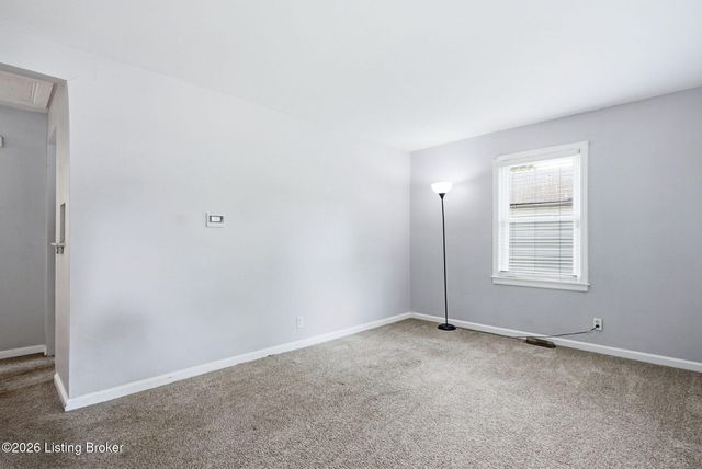 1047 Seelbach Ave, Louisville, KY 40215