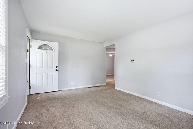 1047 Seelbach Ave, Louisville, KY 40215