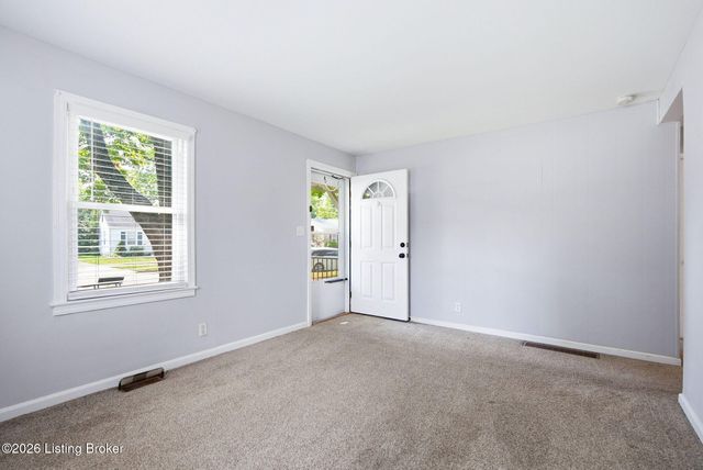 1047 Seelbach Ave, Louisville, KY 40215
