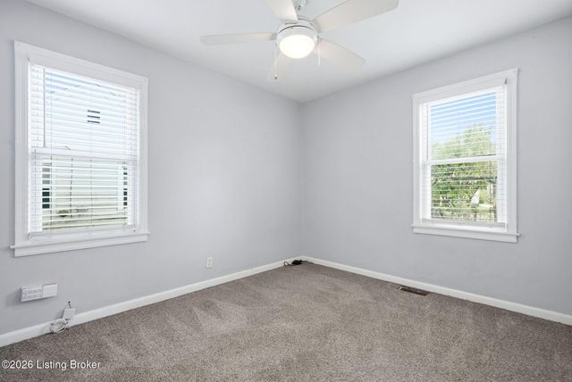 1047 Seelbach Ave, Louisville, KY 40215