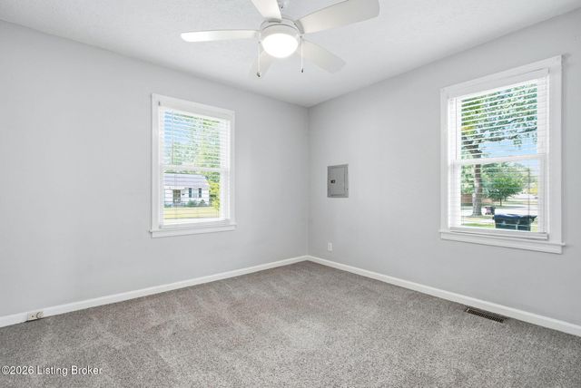 1047 Seelbach Ave, Louisville, KY 40215