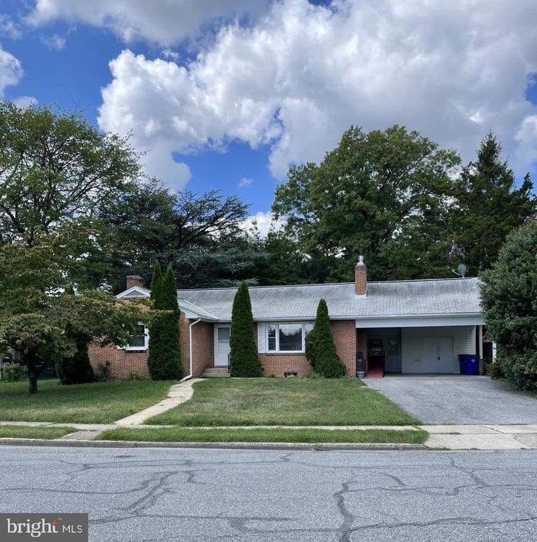 901 PINE AVE, Frederick, MD 21701