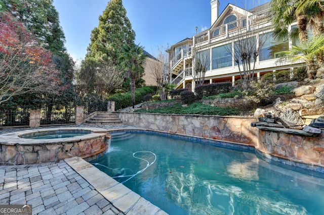 8360 Kenningston Way, Duluth, GA 30097