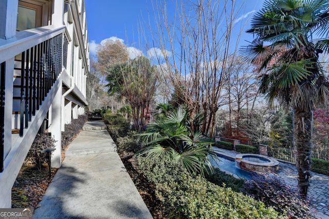 8360 Kenningston Way, Duluth, GA 30097