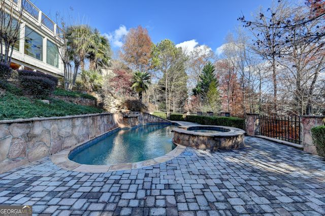 8360 Kenningston Way, Duluth, GA 30097