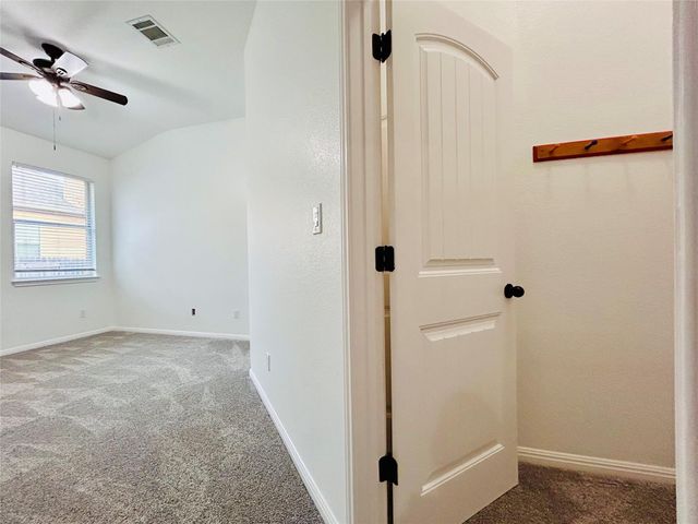 240 Fort Mabry LOOP, Georgetown, TX 78628