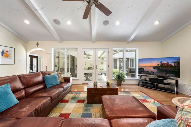 6950 Mossvine Drive, Dallas, TX 75254