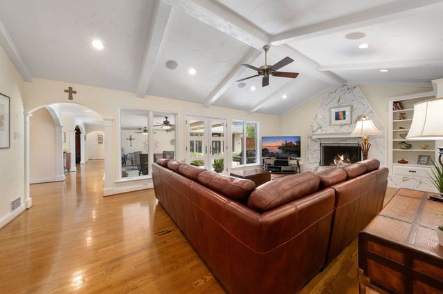 6950 Mossvine Drive, Dallas, TX 75254