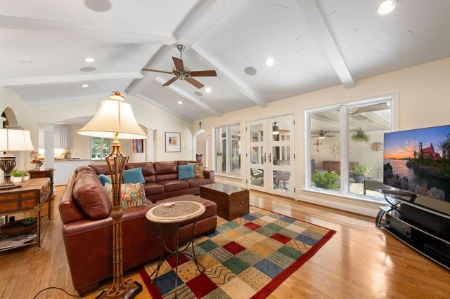 6950 Mossvine Drive, Dallas, TX 75254