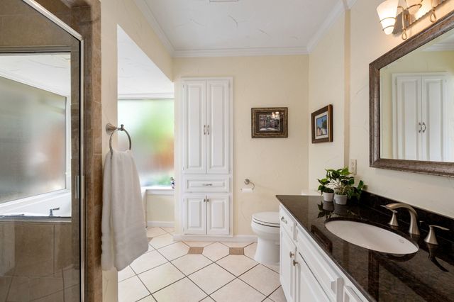 6950 Mossvine Drive, Dallas, TX 75254