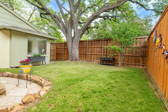 6950 Mossvine Drive, Dallas, TX 75254