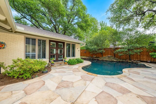 6950 Mossvine Drive, Dallas, TX 75254