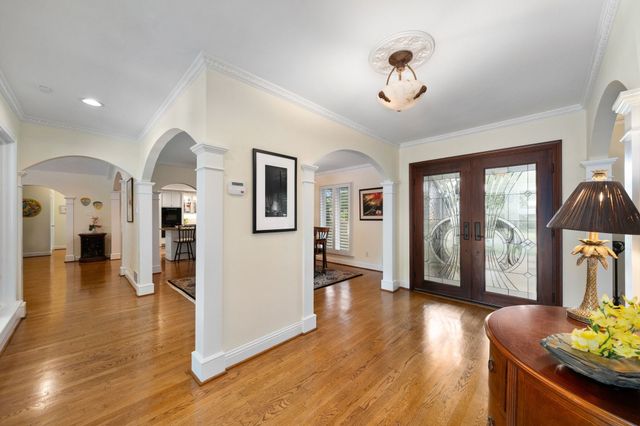 6950 Mossvine Drive, Dallas, TX 75254