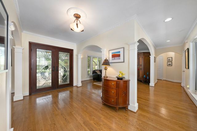 6950 Mossvine Drive, Dallas, TX 75254