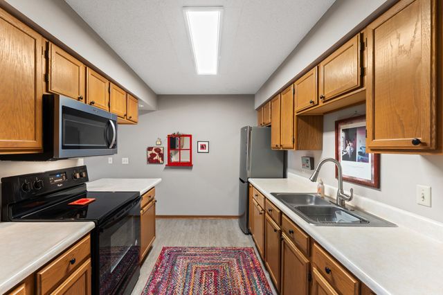 14575 Burma Avenue W 101, Rosemount, MN 55068