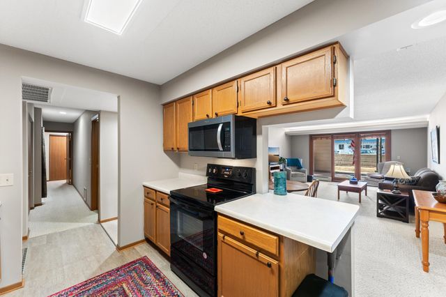 14575 Burma Avenue W 101, Rosemount, MN 55068