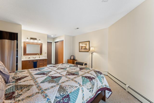 14575 Burma Avenue W 101, Rosemount, MN 55068