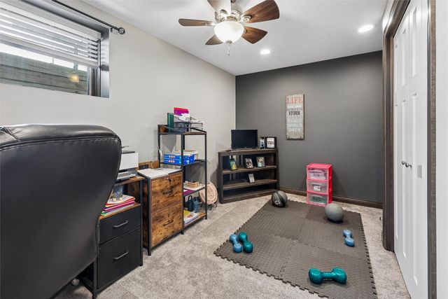 313 Summit Circle NW, Bondurant, IA 50035