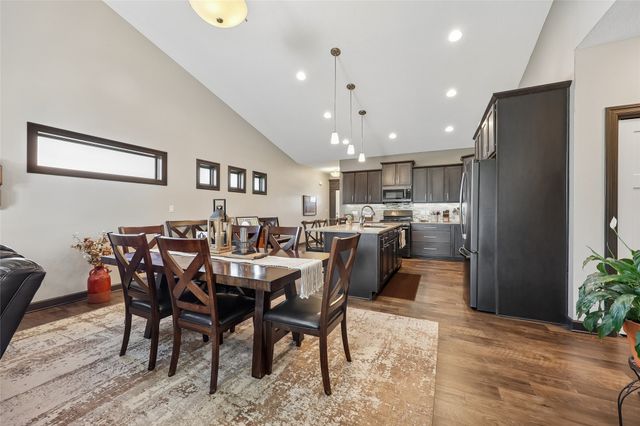 313 Summit Circle NW, Bondurant, IA 50035