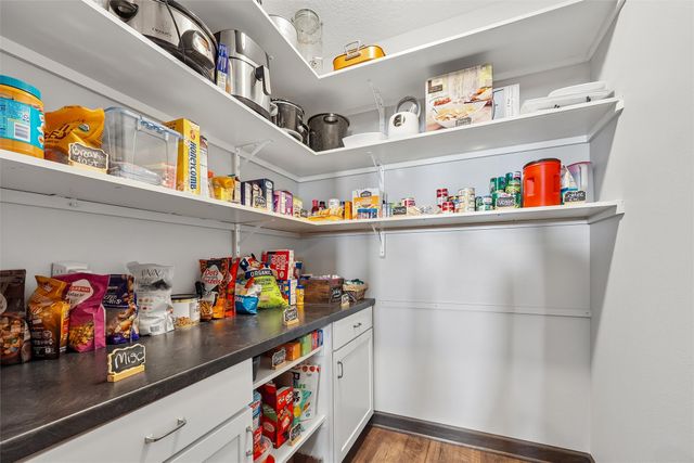 313 Summit Circle NW, Bondurant, IA 50035
