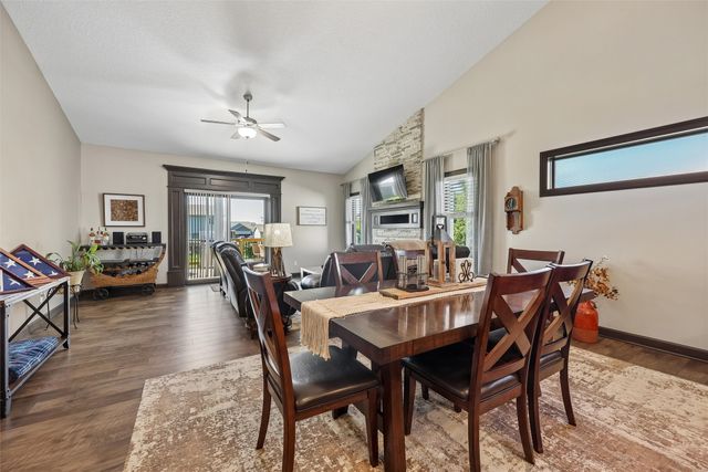 313 Summit Circle NW, Bondurant, IA 50035