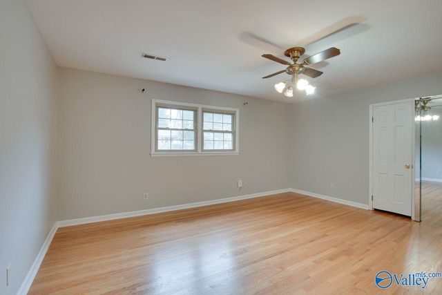 2700 Briarwood Drive SE, Huntsville, AL 35801